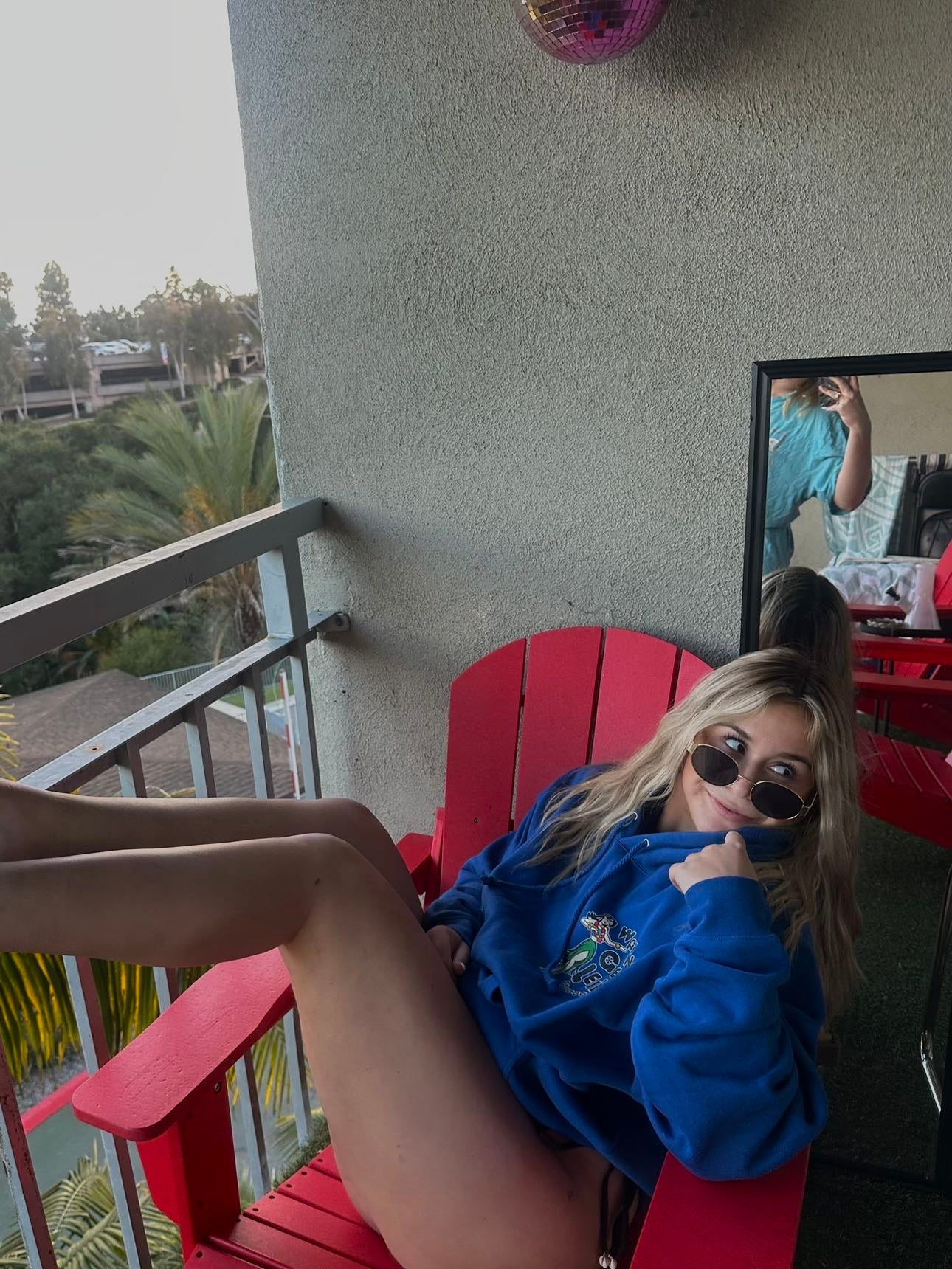 Get Lei'd Heavyweight Hoodie Royal